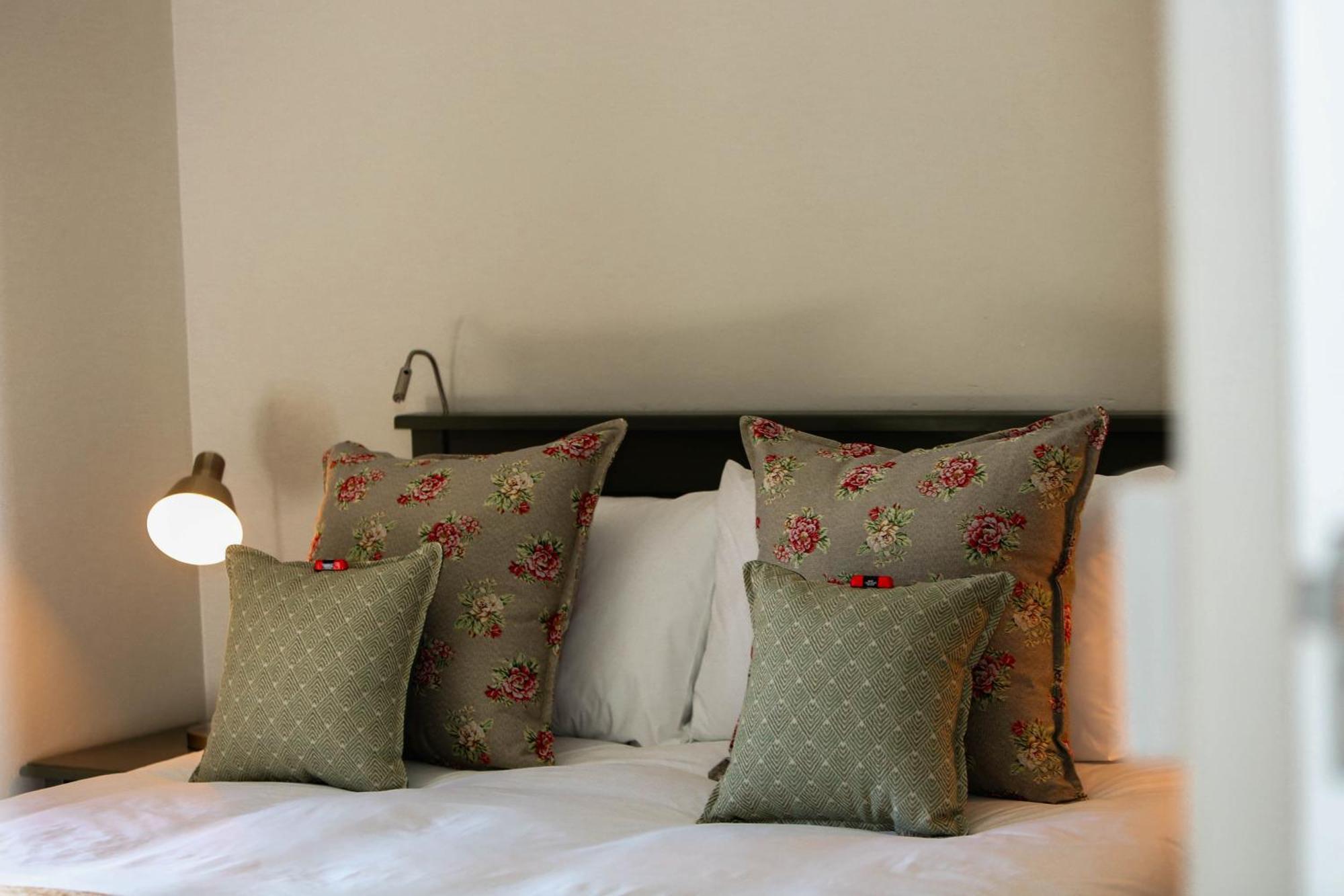Montmartre Chalets & Venue Franschhoek Kültér fotó